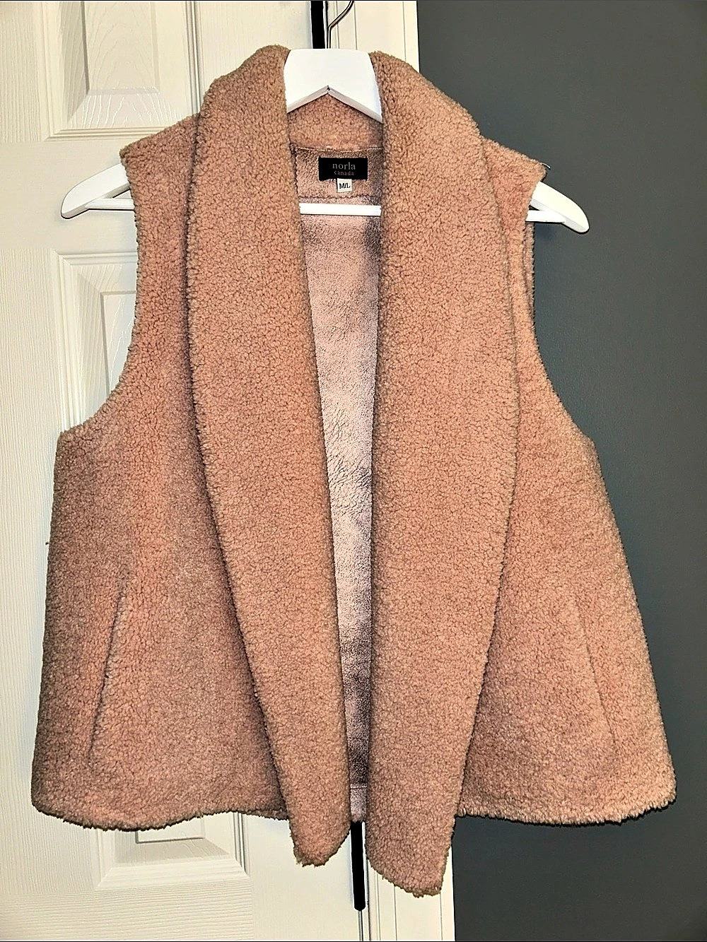 norla canada Rhodes Sherpa Vest Pink Size M/L